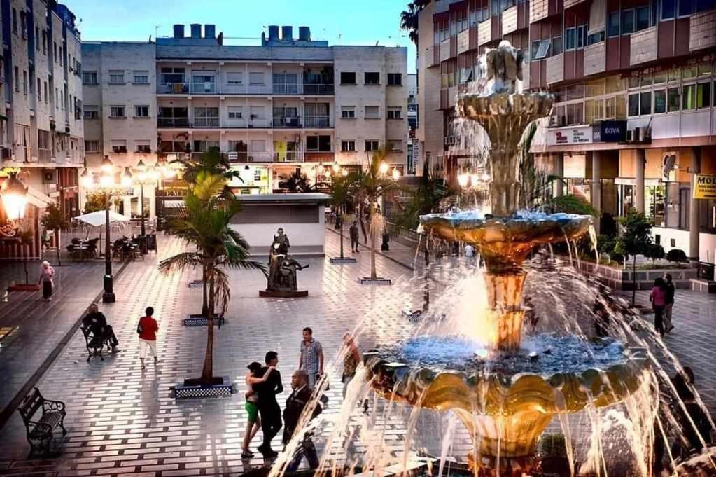 New Apartamento Centro De Torremolinos Con Parking Zewnętrze zdjęcie